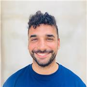Buongiorno! 
Natif d'italien passionné par l'enseignement offre des cours particuliers d'italien pour les enfants!